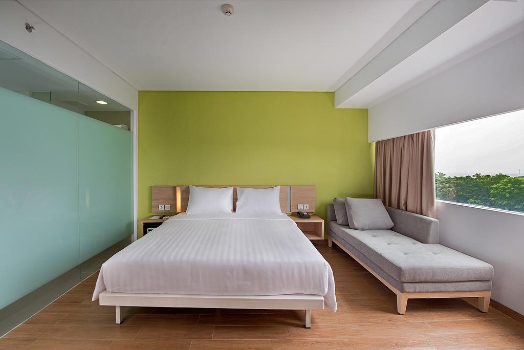 Whiz Prime Hotel Pajajaran Bogor Exterior foto